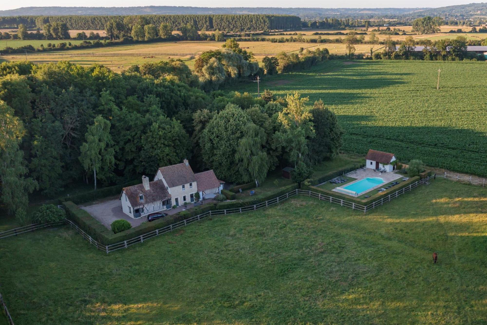 La Maison Corniere Bieville-en-Auge Exteriör bild