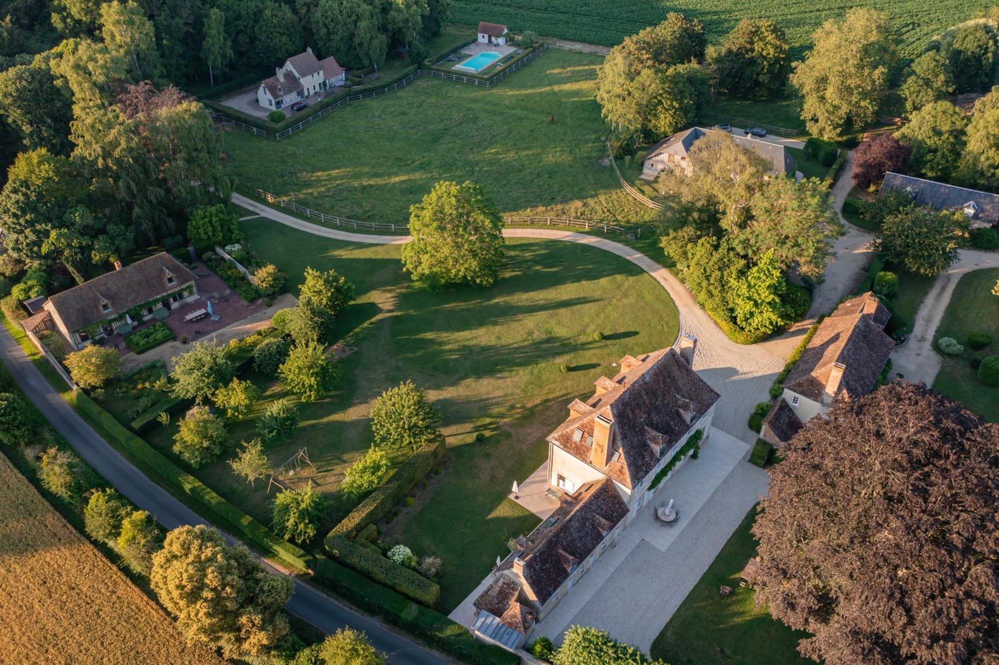 La Maison Corniere Bieville-en-Auge Exteriör bild